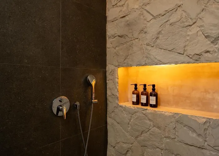 2 In Shared Lux 3br In Bingin, Pensión